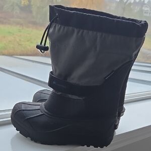 Columbia Kids' Black and Gray Snow Boots